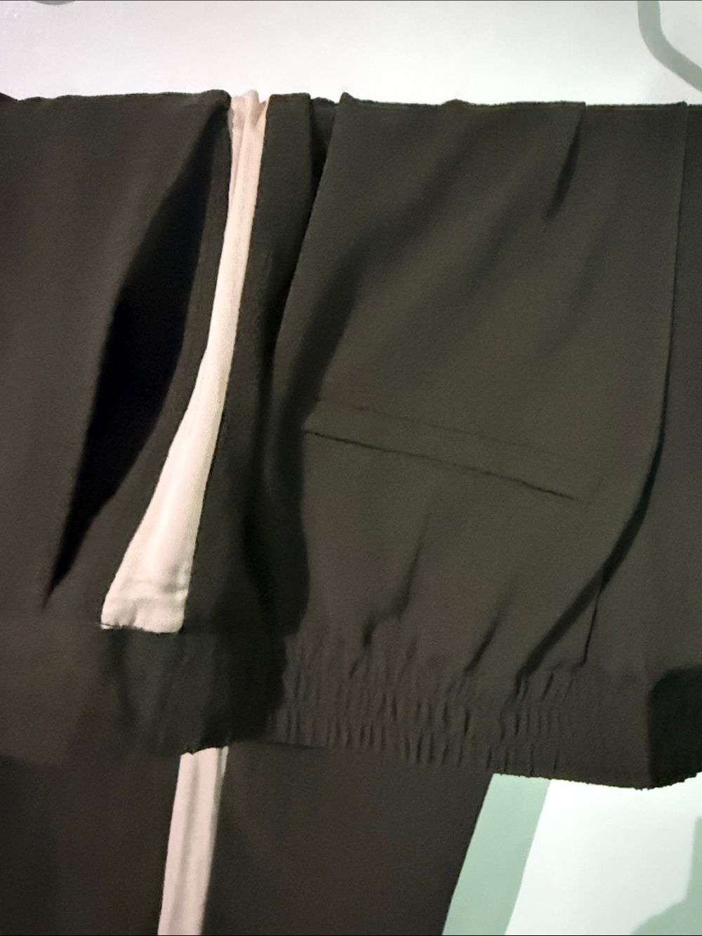 Zara Basic Olive Green Pants with Pink Cream Accent - Picture 3 of 6